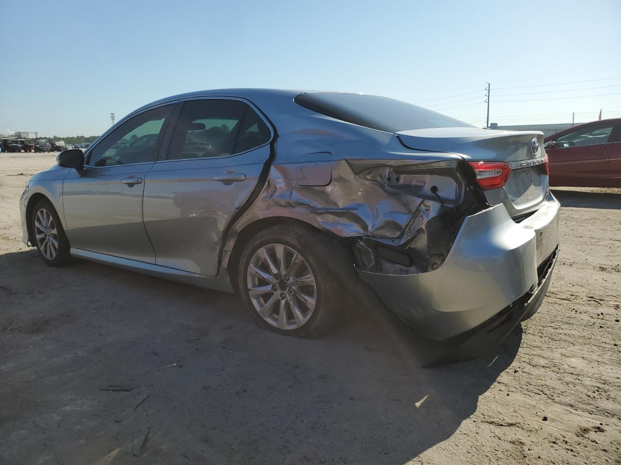 4T1B11HK4JU092351 2018 Toyota Camry L