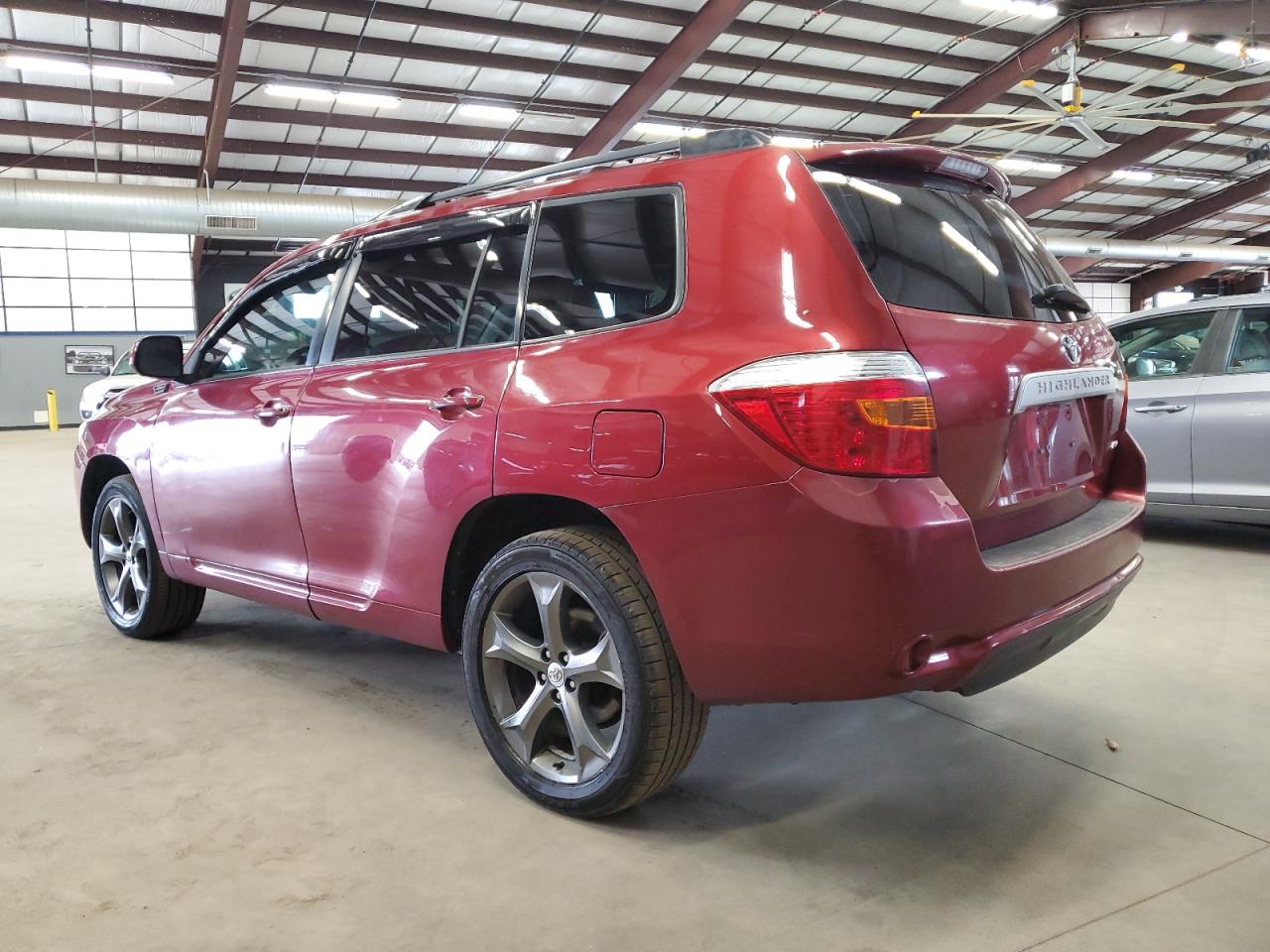 5TDBK3EH1AS017374 2010 Toyota Highlander