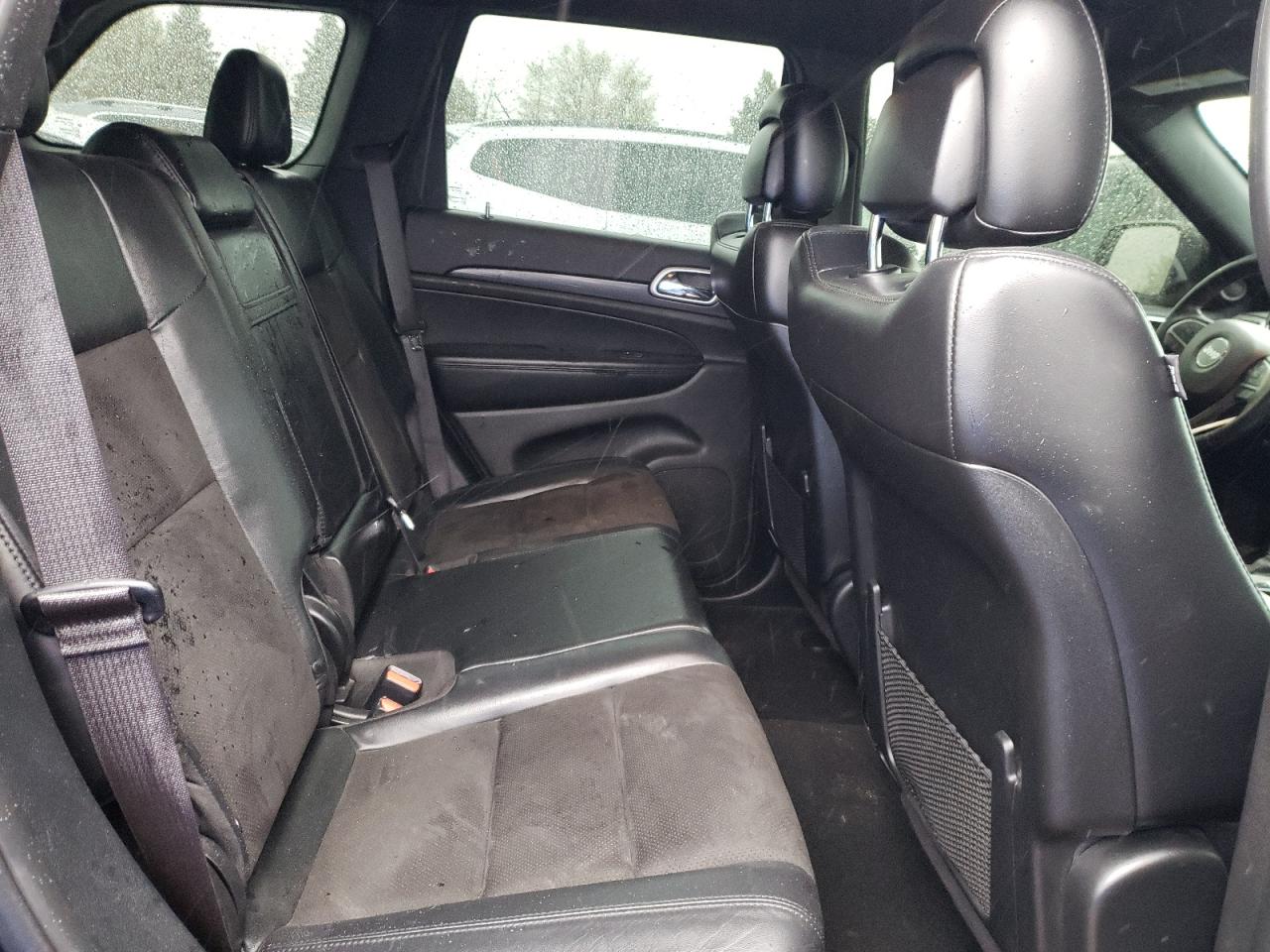 1C4RJFAG7KC613138 2019 Jeep Grand Cherokee Laredo