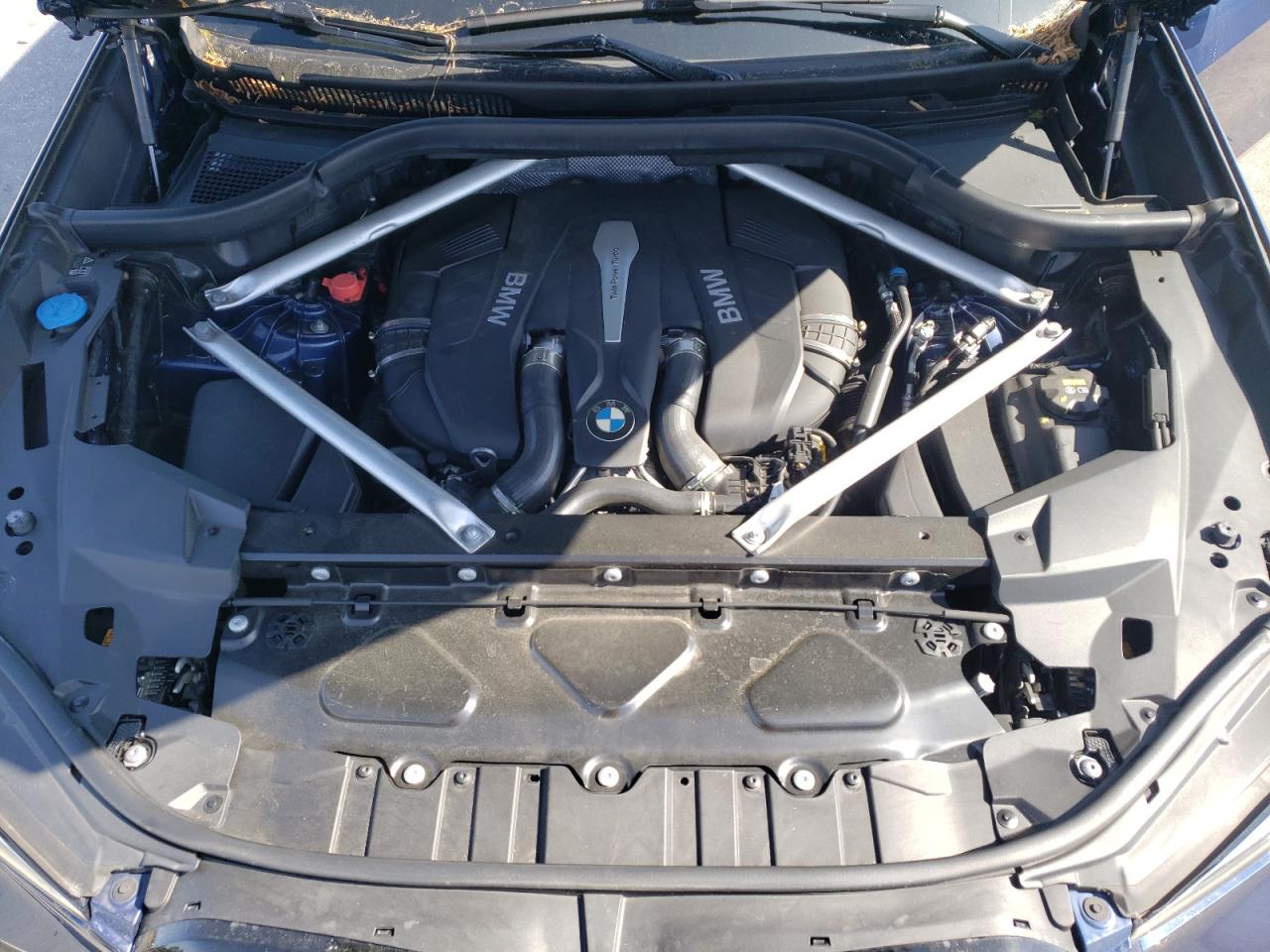 5UXJU2C57KLB15211 2019 BMW X5 xDrive50I