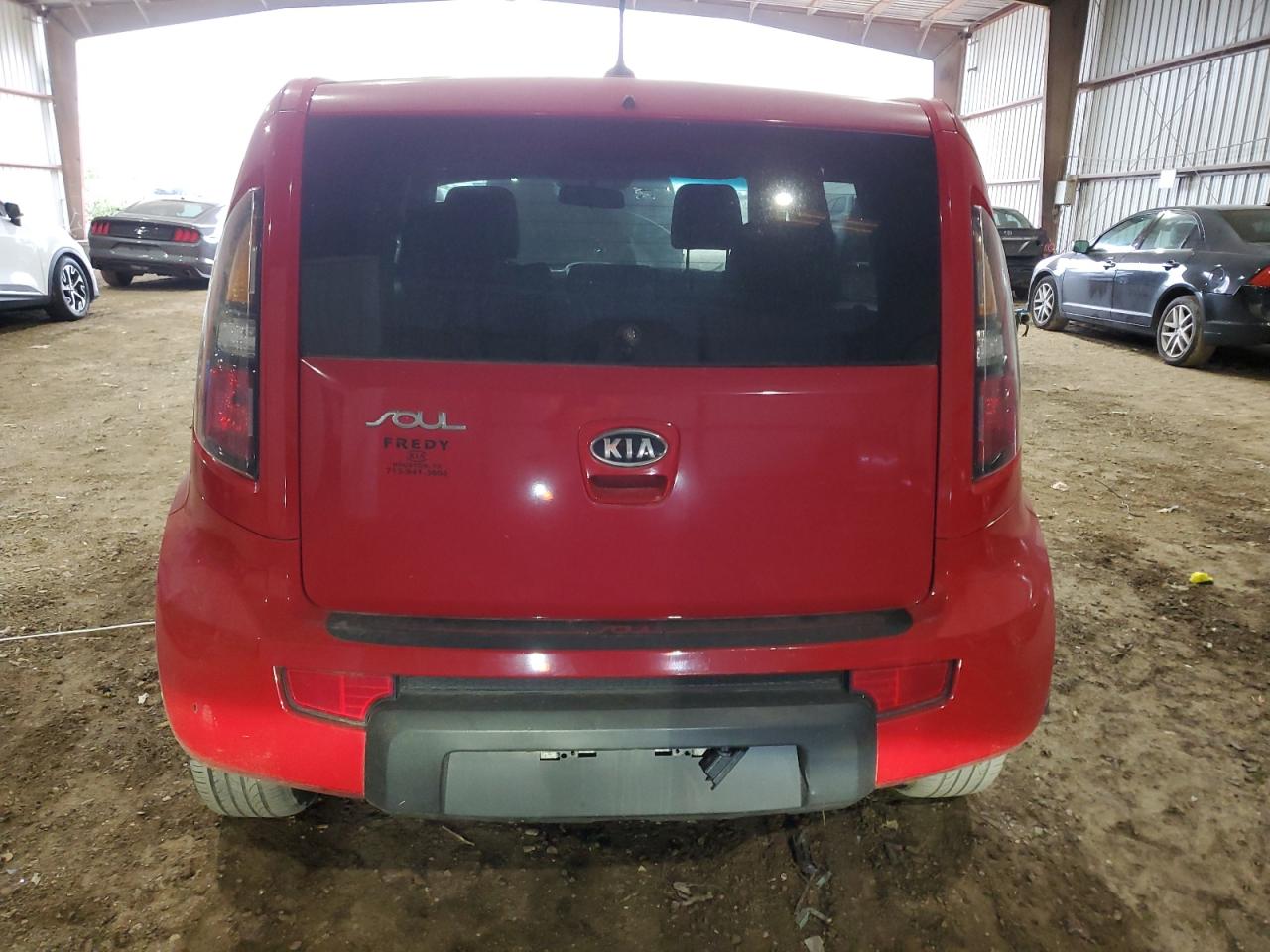 KNDJT2A22B7339716 2011 Kia Soul +