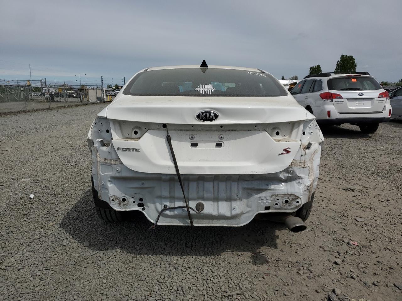 3KPF34AD5KE135849 2019 Kia Forte Gt Line
