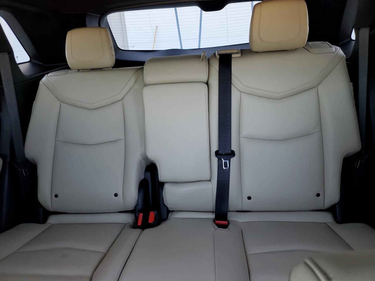 1GYKNARSXHZ255180 2017 Cadillac Xt5