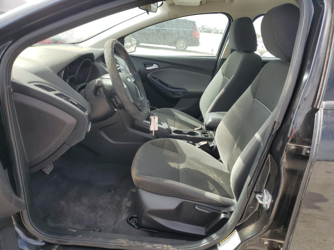 1FAHP3K2XCL476327 2012 Ford Focus Se