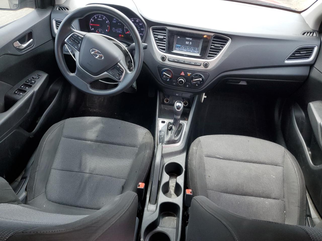 3KPC24A3XKE042662 2019 Hyundai Accent Se