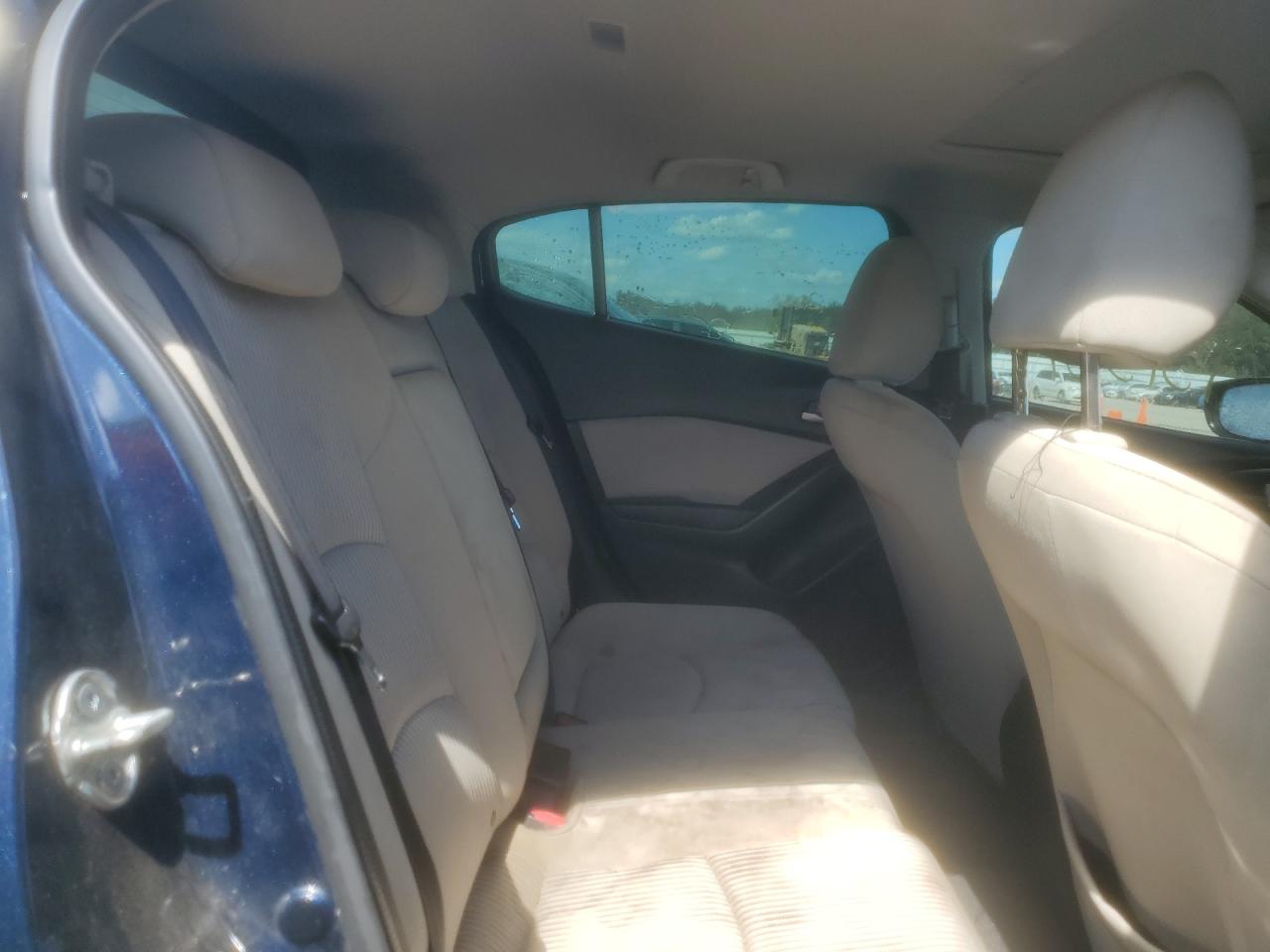 JM1BM1M70G1312981 2016 Mazda 3 Touring