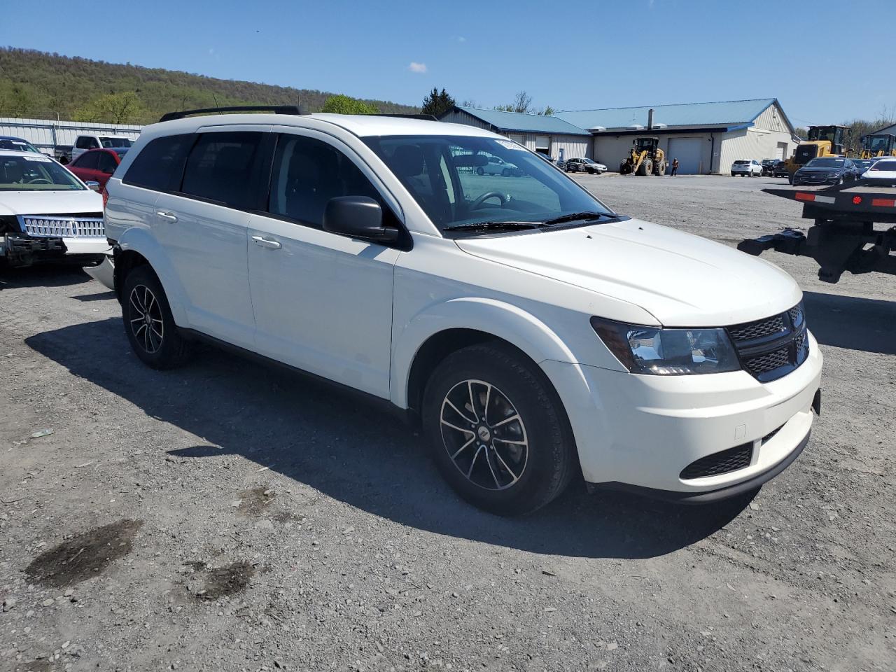 3C4PDCABXJT275724 2018 Dodge Journey Se