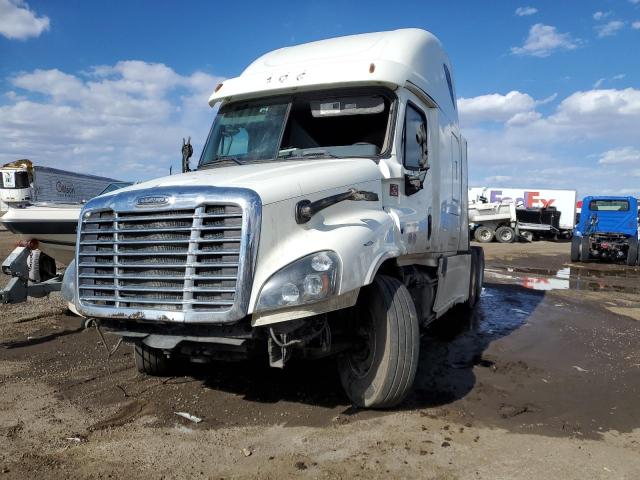 Lot #2469194681 2016 FREIGHTLINER CASCADIA 1 salvage car