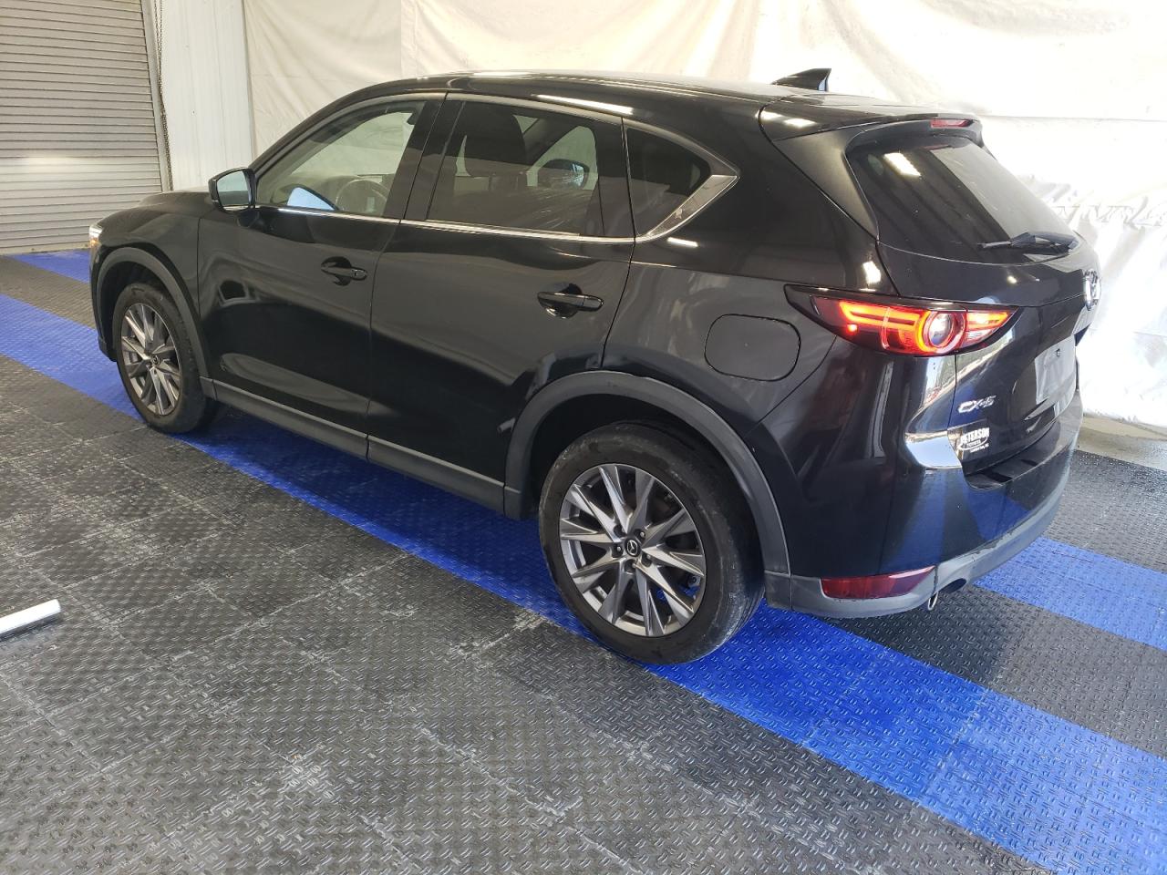 2019 Mazda Cx-5 Grand Touring vin: JM3KFADM6K1630202