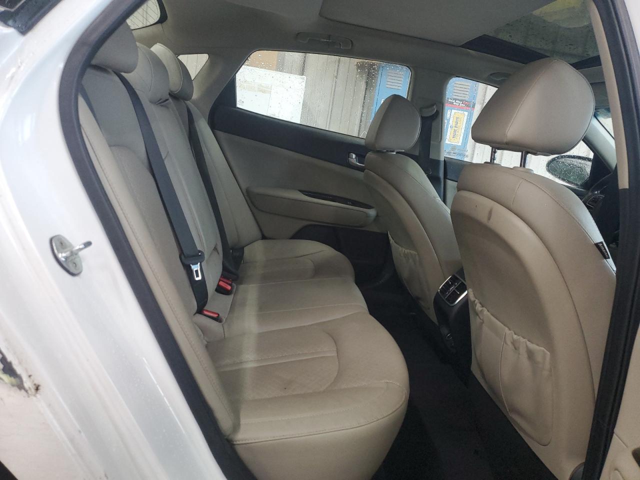 5XXGU4L39HG157715 2017 Kia Optima Ex