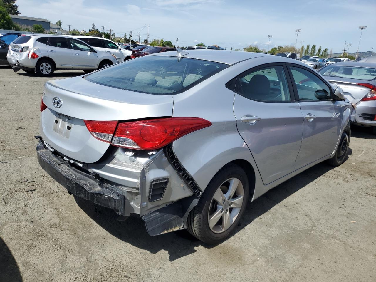 5NPDH4AE9BH052423 2011 Hyundai Elantra Gls