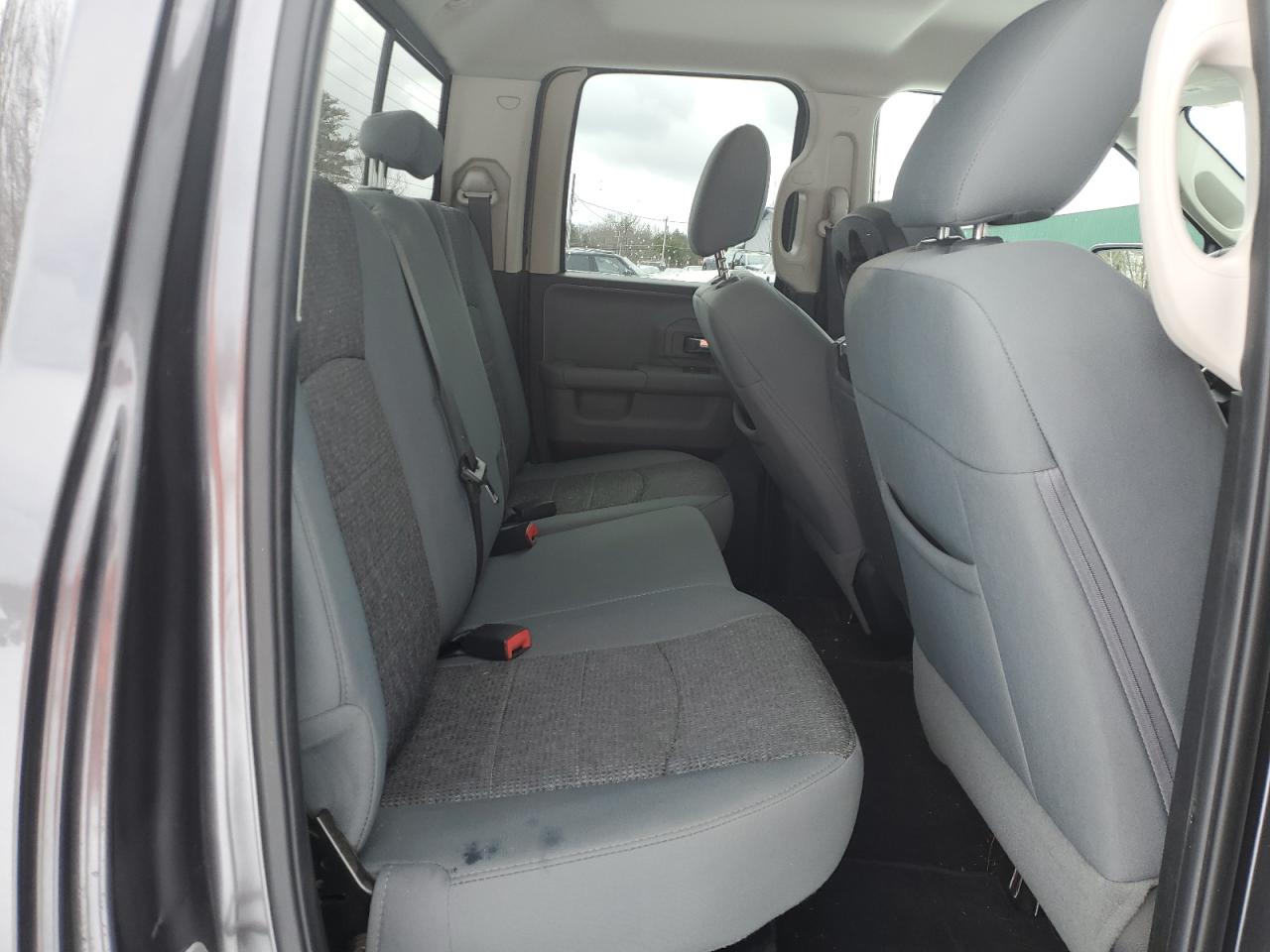 1C6RR7GT3HS815242 2017 Ram 1500 Slt