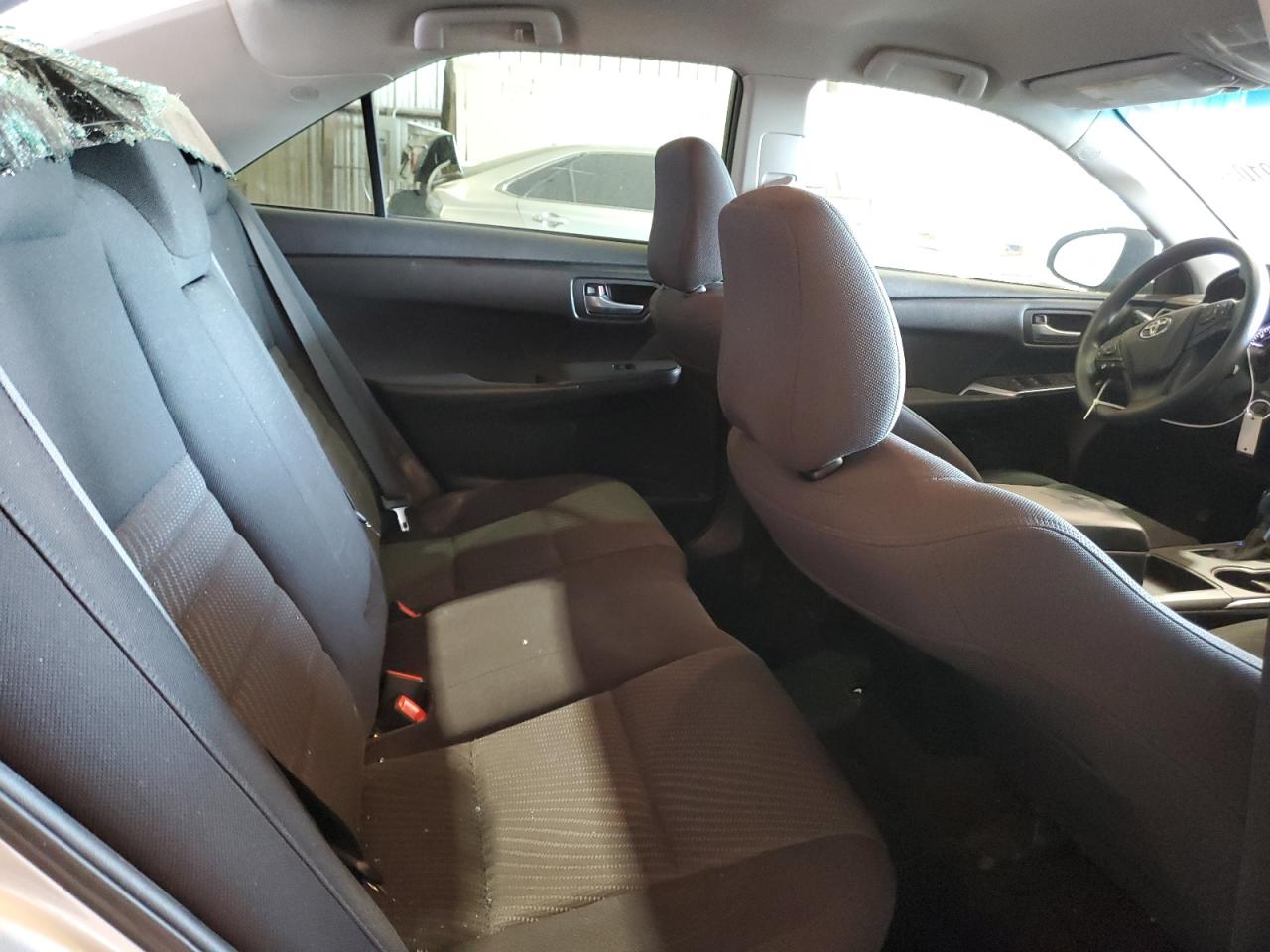 4T4BF1FK7GR516706 2016 Toyota Camry Le