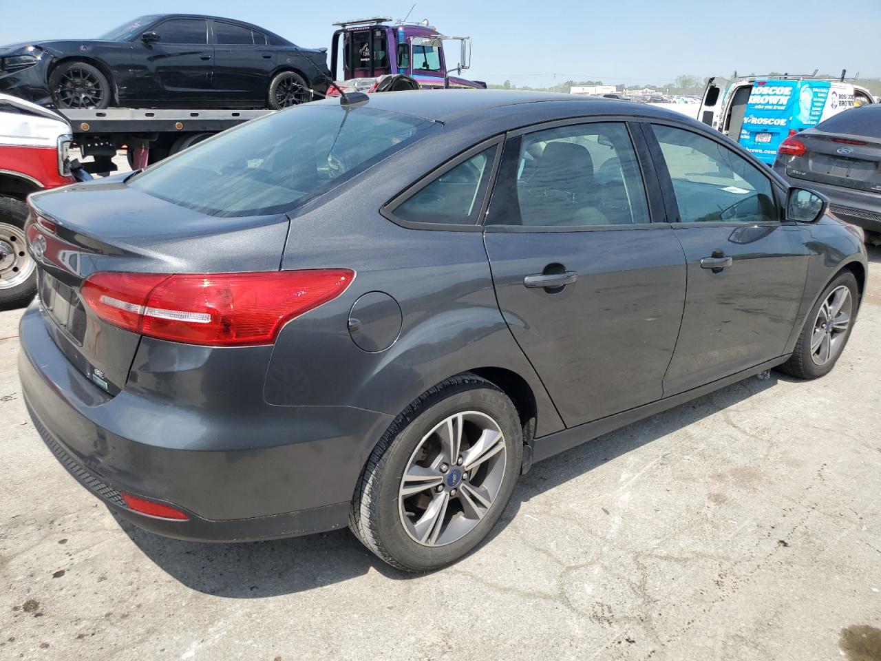 1FADP3FE6JL232710 2018 Ford Focus Se