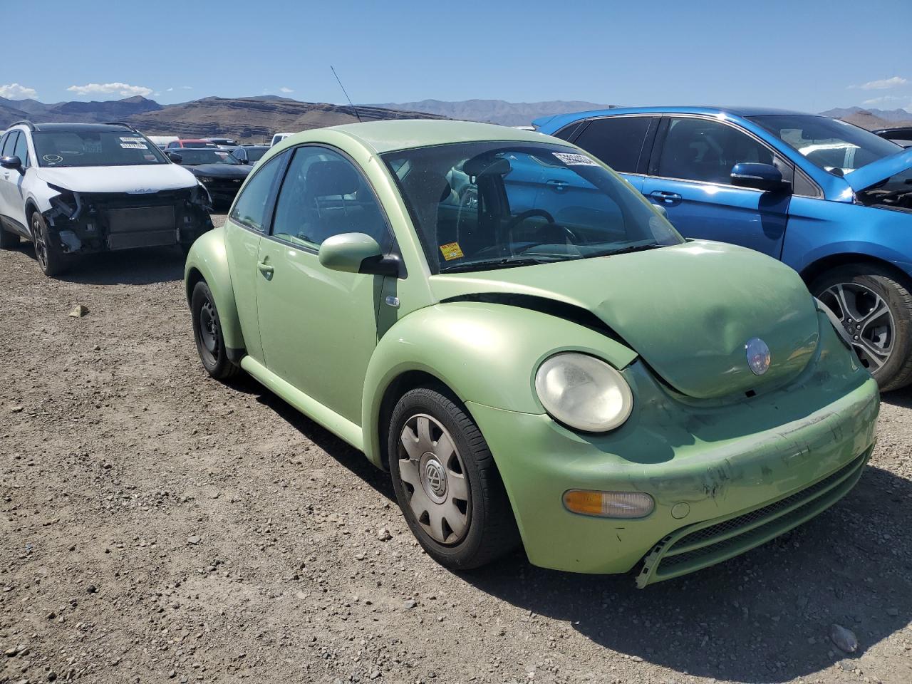 3VWBK21C32M453680 2002 Volkswagen New Beetle Gl