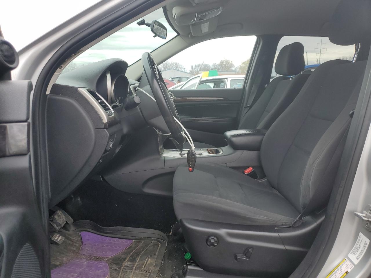 1C4RJFAG3CC297321 2012 Jeep Grand Cherokee Laredo