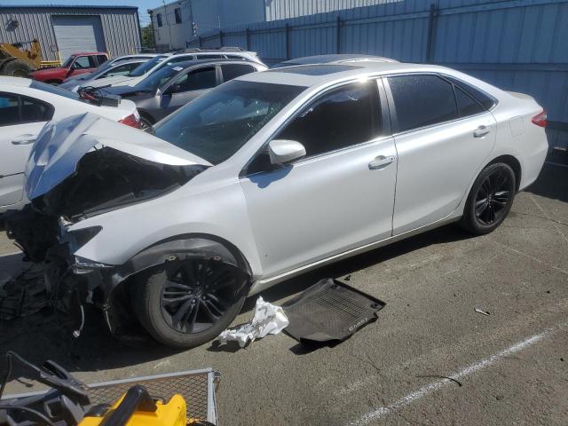 Lot #2521963731 2017 TOYOTA CAMRY LE salvage car
