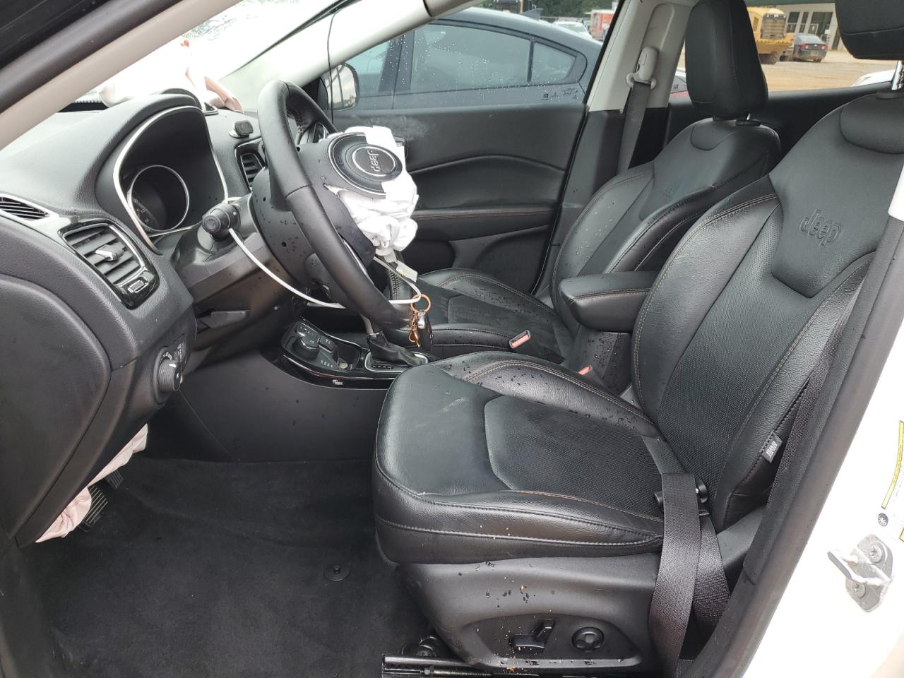 3C4NJDCB2JT481106 2018 Jeep Compass Limited