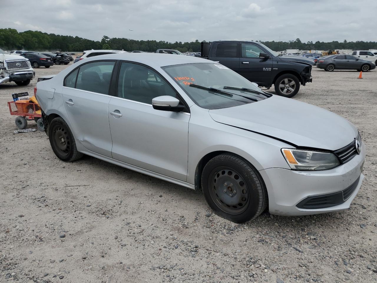 3VWDP7AJ8DM404046 2013 Volkswagen Jetta Se