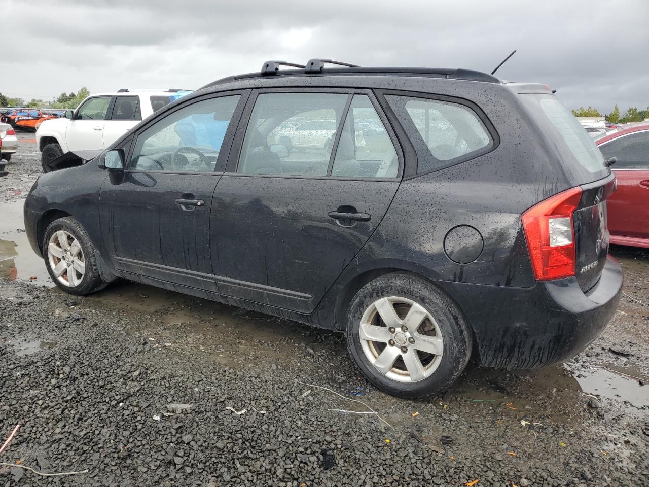 KNAFG526387144596 2008 Kia Rondo Lx