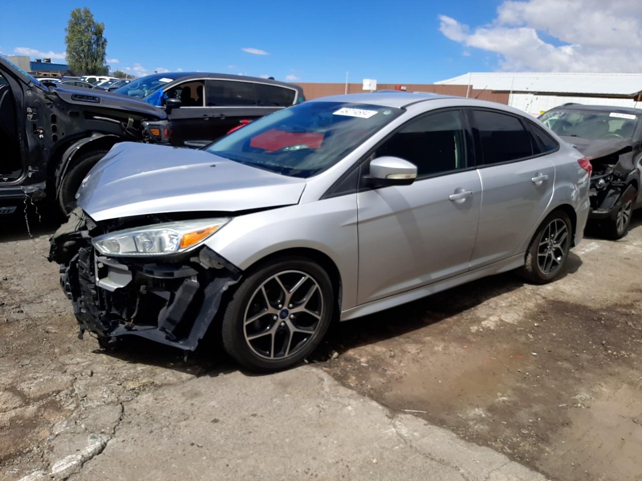 2015 Ford Focus Se vin: 1FADP3F23FL231964