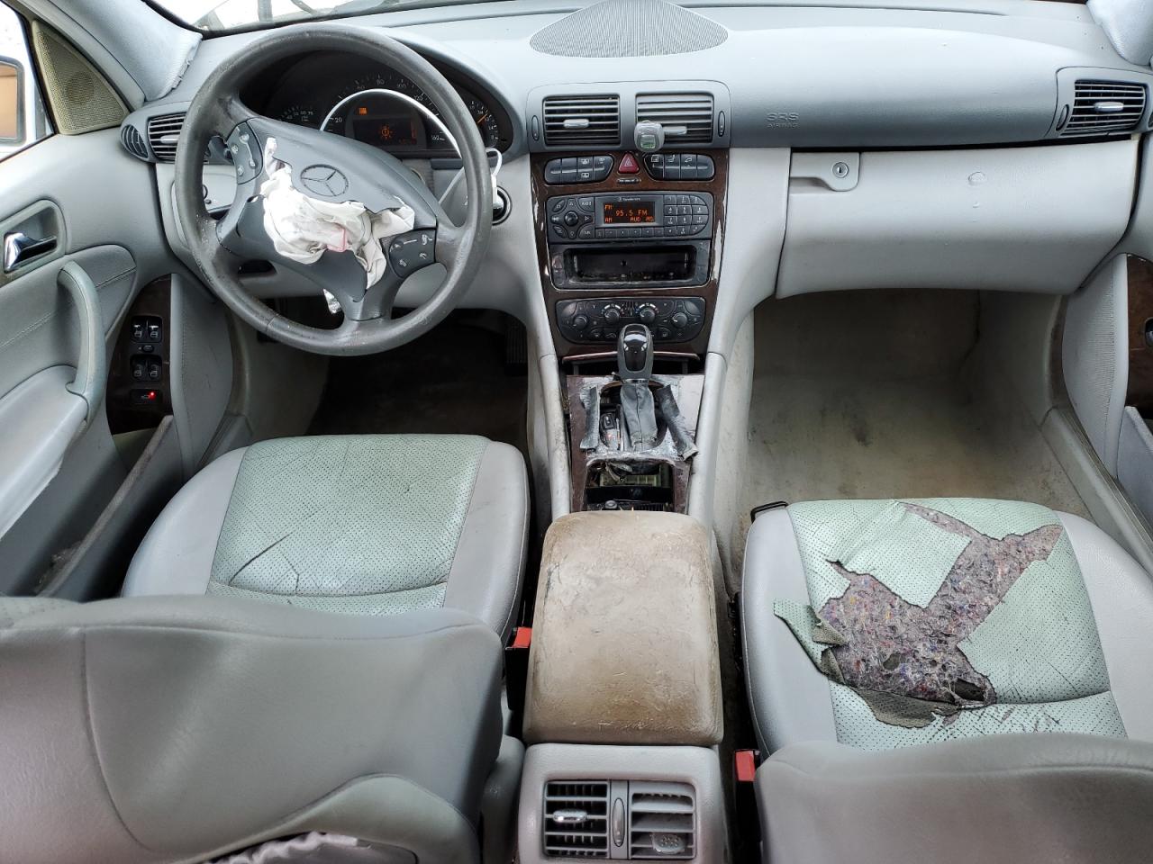 WDBRF61J34F496140 2004 Mercedes-Benz C 240