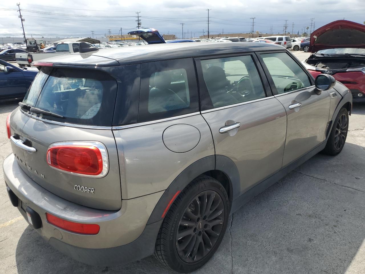 WMWLN5C53H2E32634 2017 Mini Cooper Clubman