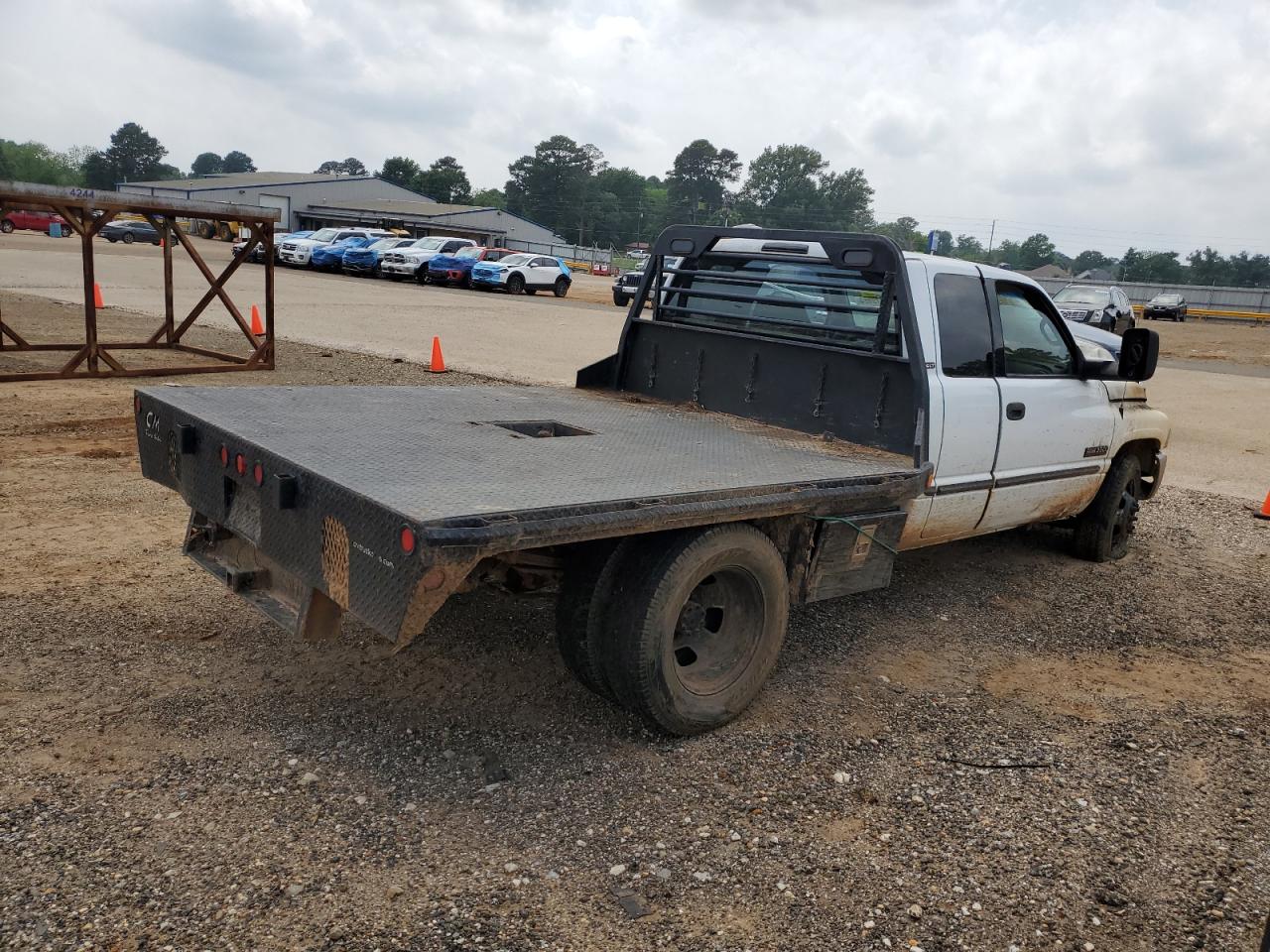 1B7MC3366WJ233622 1998 Dodge Ram 3500