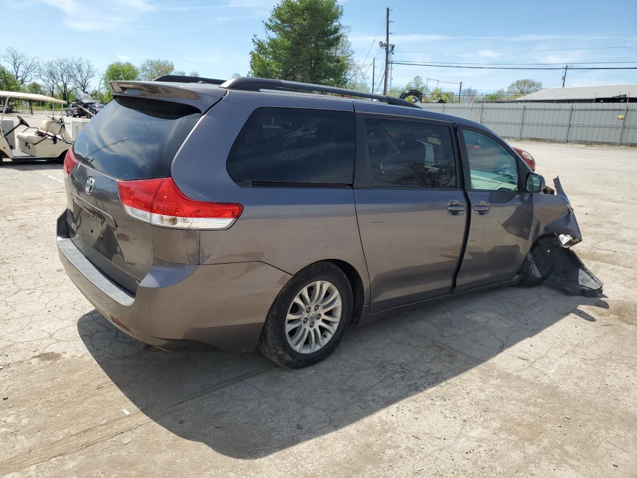 5TDYK3DC5BS174343 2011 Toyota Sienna Xle