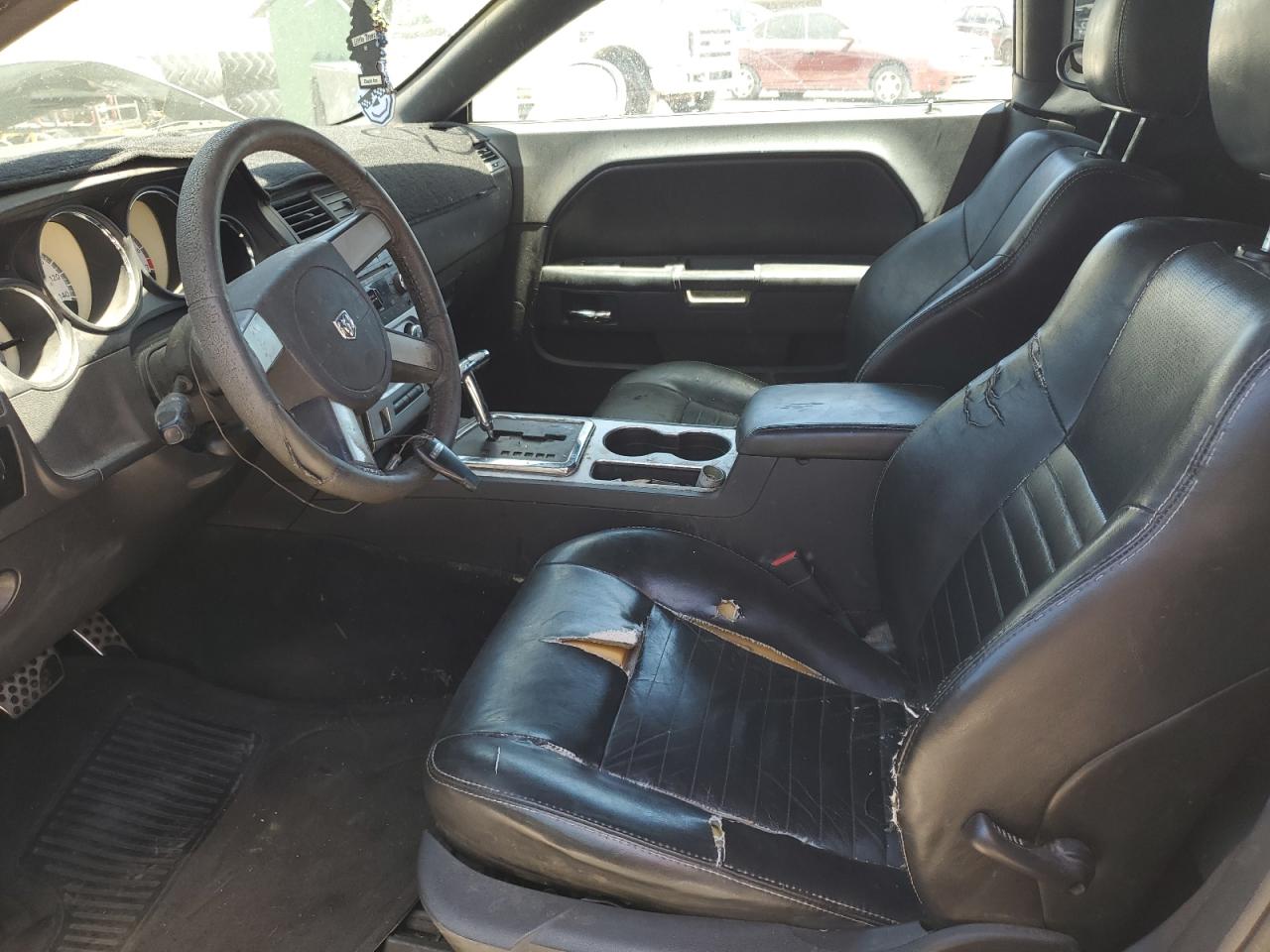 2B3LJ44V89H599764 2009 Dodge Challenger Se