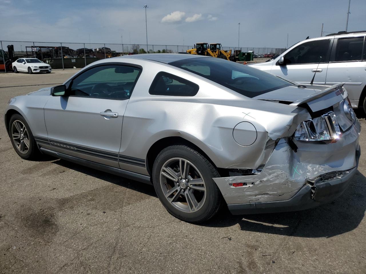 1ZVBP8AN4A5104294 2010 Ford Mustang