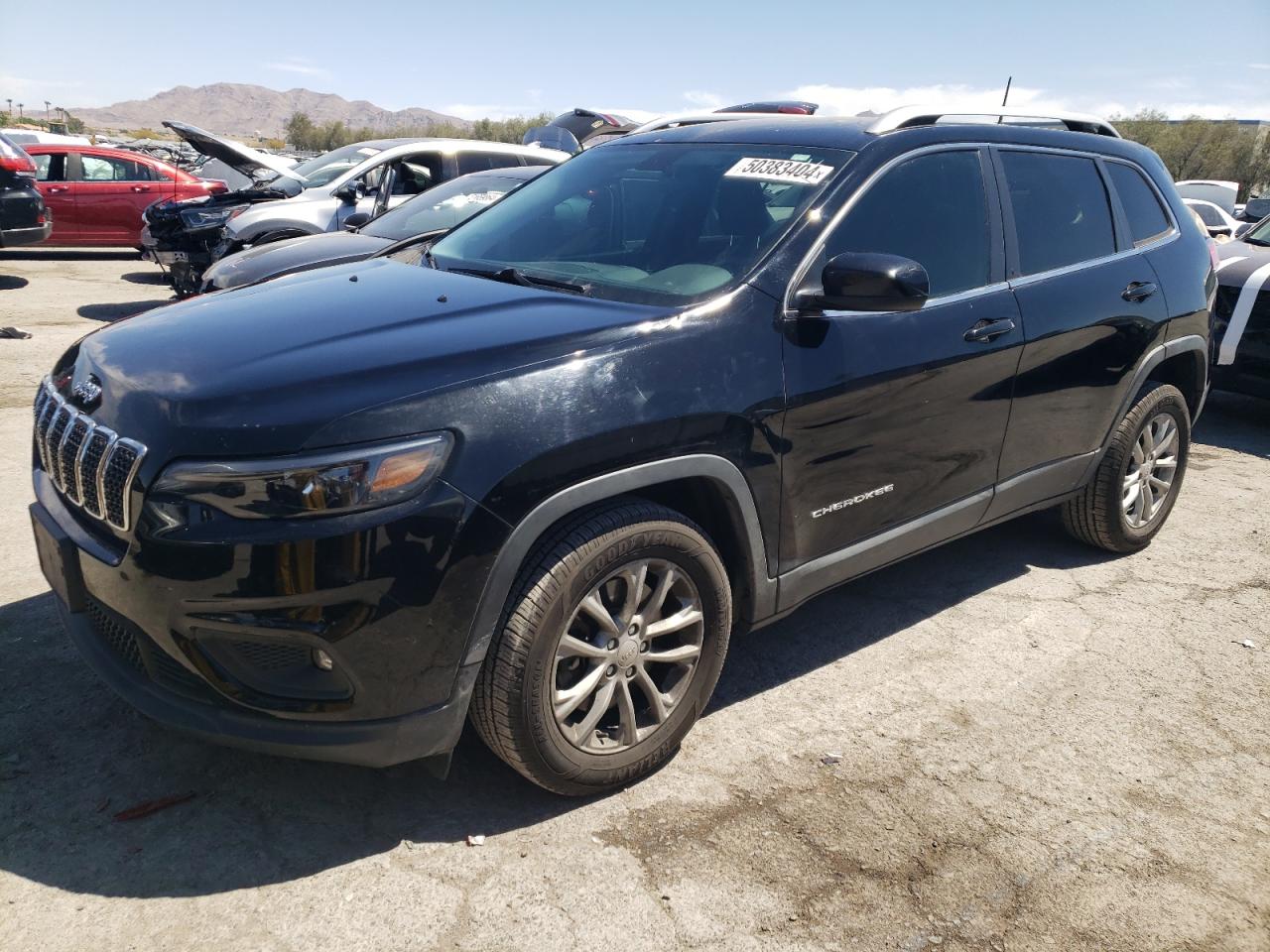 1C4PJLCB0KD160322 2019 Jeep Cherokee Latitude