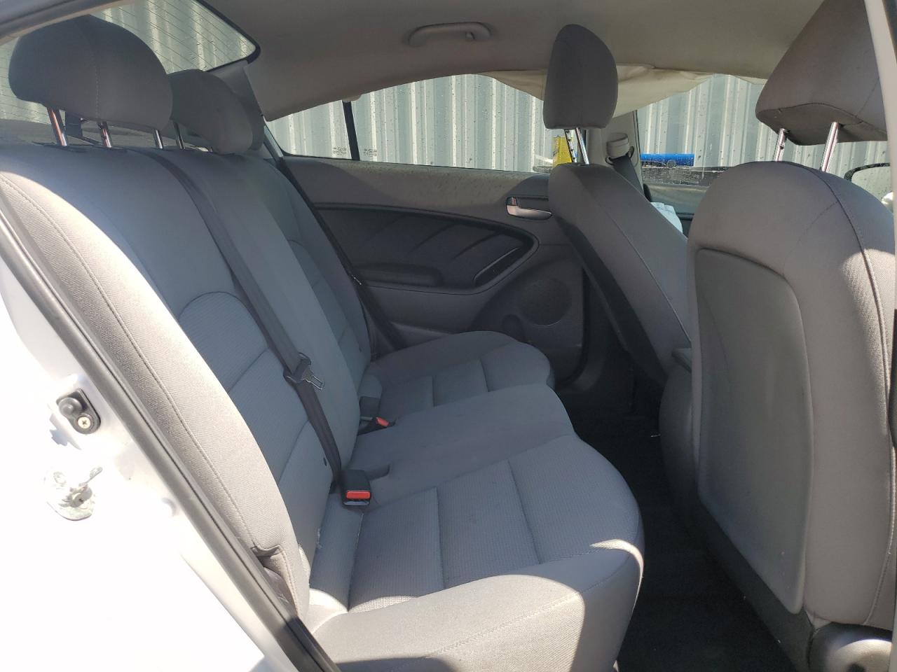 3KPFK4A73HE080162 2017 Kia Forte Lx