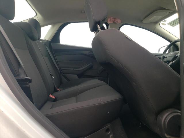 2016 Ford Focus S VIN: 1FADP3E21GL288523 Lot: 52643554