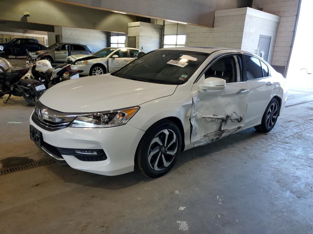 1HGCR2F81GA220765 2016 Honda Accord Exl