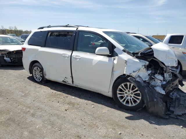 2015 TOYOTA SIENNA XLE - 5TDYK3DC3FS579526