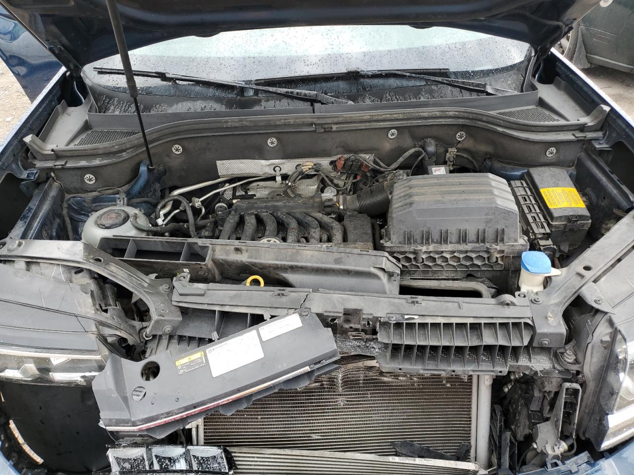 1V2CR2CAXJC561548 2018 Volkswagen Atlas Se