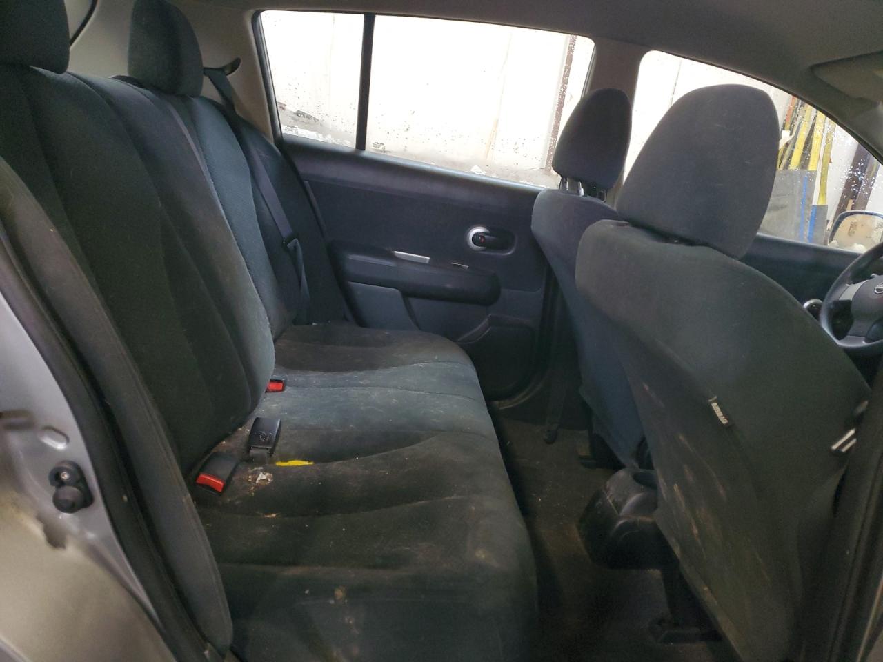 3N1BC1CP5BL436396 2011 Nissan Versa S