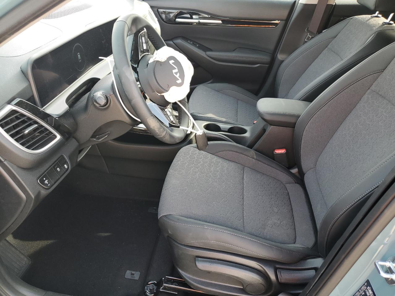 KNDEUCAA2R7600641 2024 Kia Seltos S