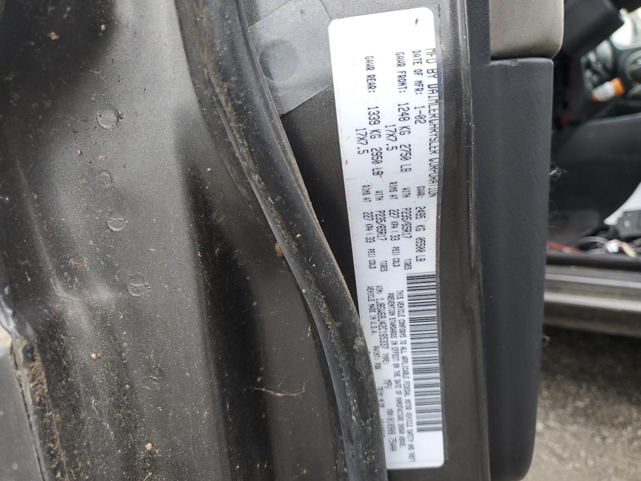 1J8GW68J42C185337 2002 Jeep Grand Cherokee Overland