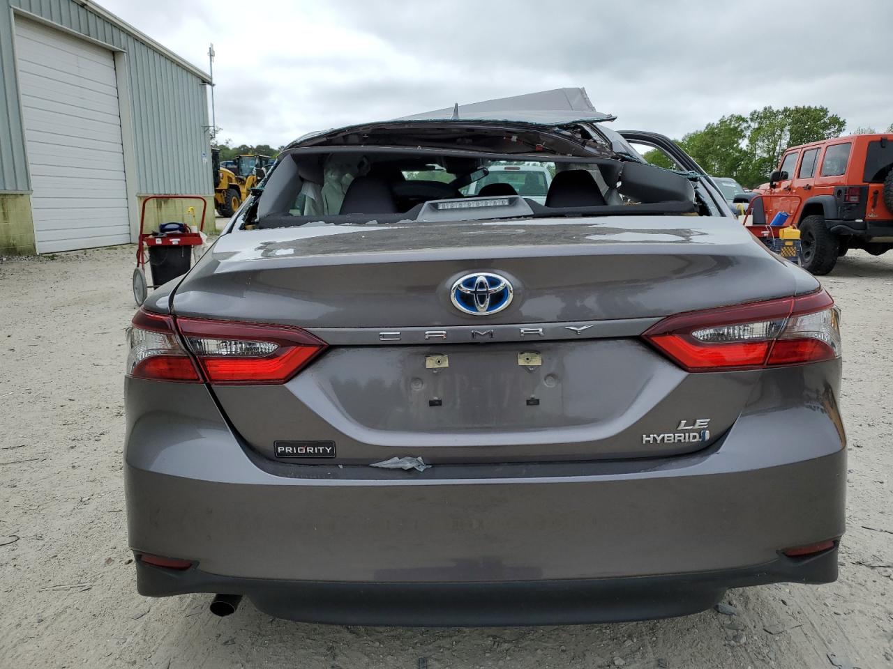 4T1C31AKXNU571114 2022 Toyota Camry Le