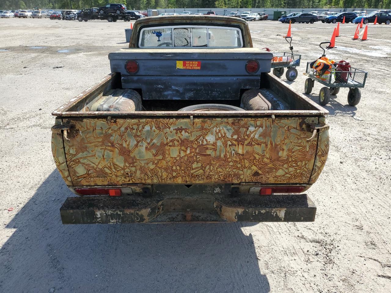 HL620380229 1979 Datsun Pickup