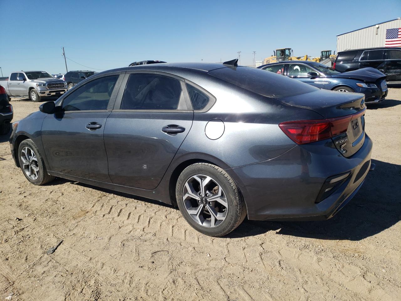 3KPF24AD4KE137918 2019 Kia Forte Fe