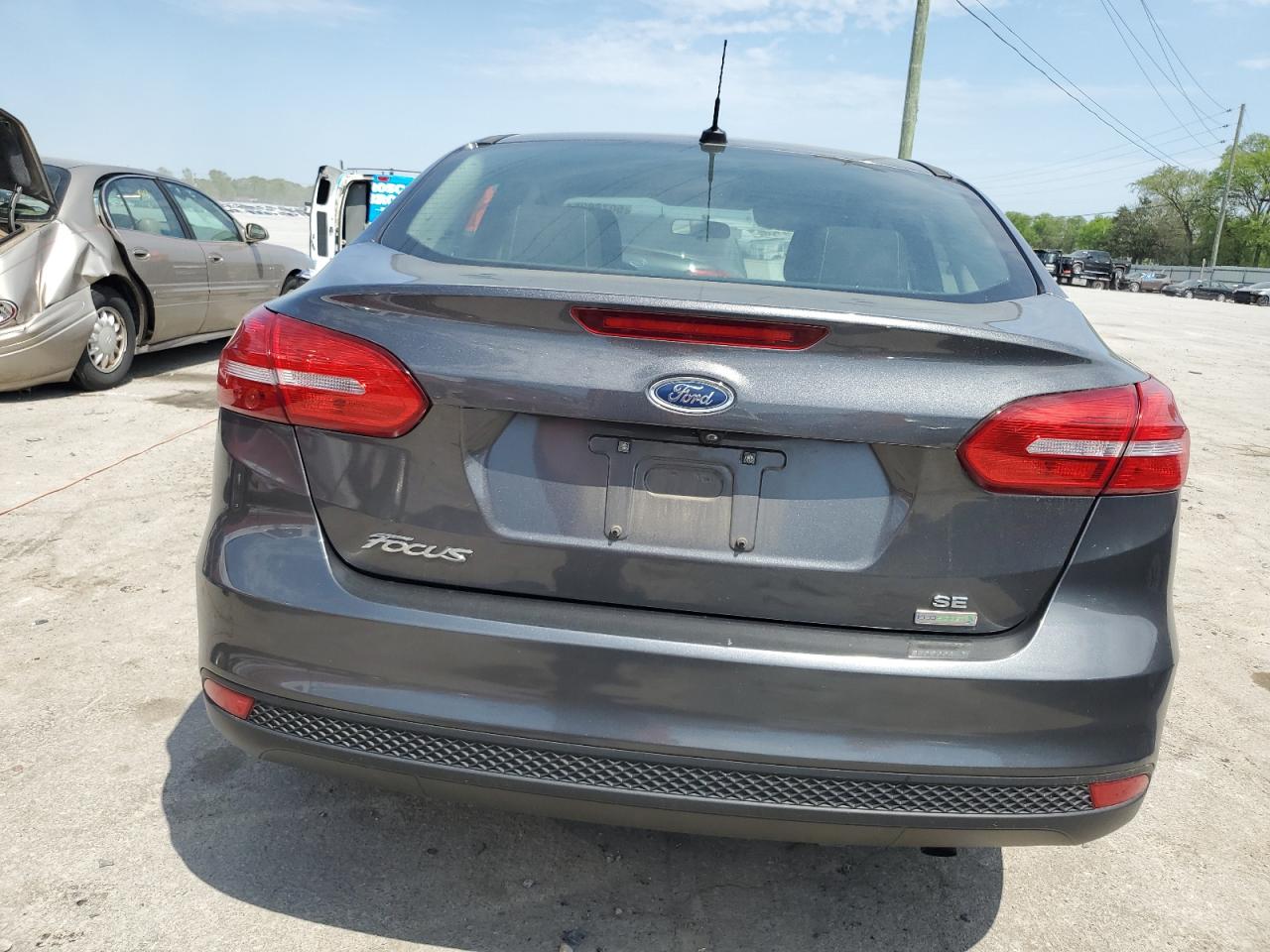 1FADP3FE6JL232710 2018 Ford Focus Se