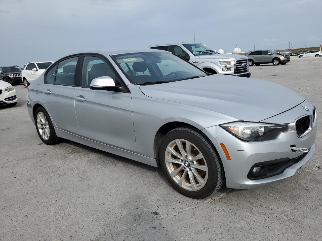 WBA8E1G51HNU14637 2017 BMW 320 I