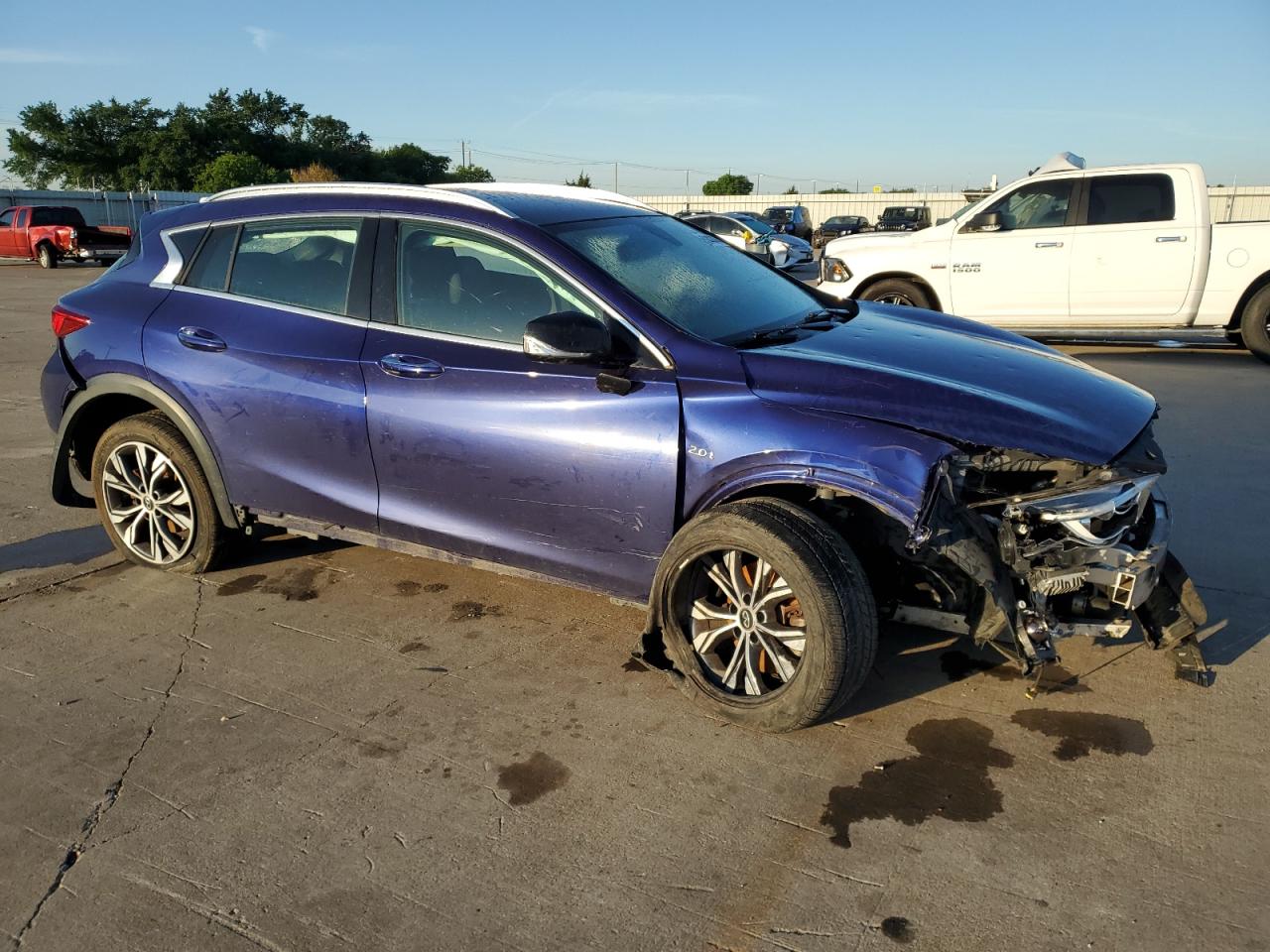 SJKCH5CRXHA039517 2017 Infiniti Qx30 Base