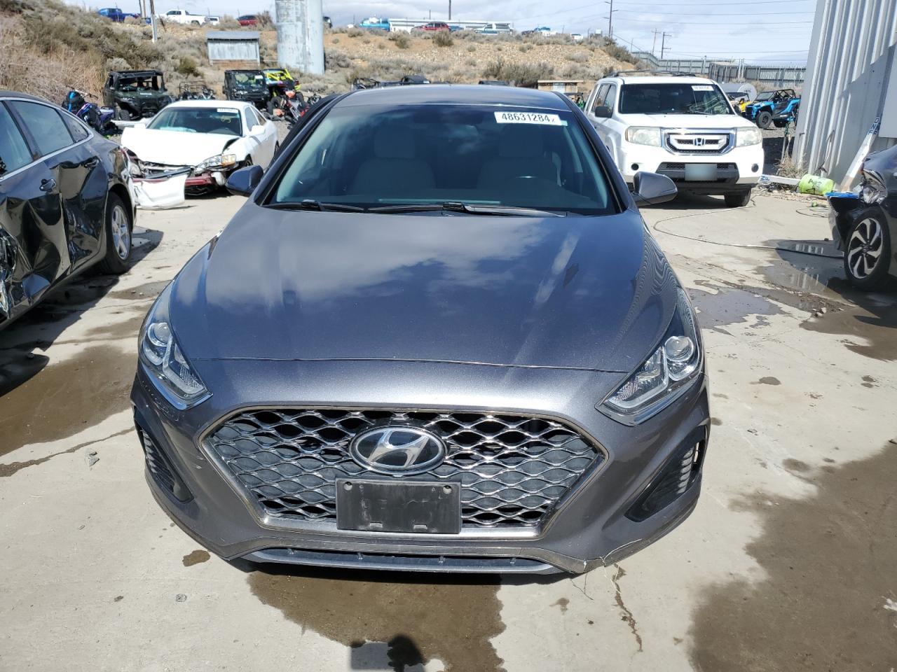 2019 Hyundai Sonata Limited vin: 5NPE34AF6KH776839