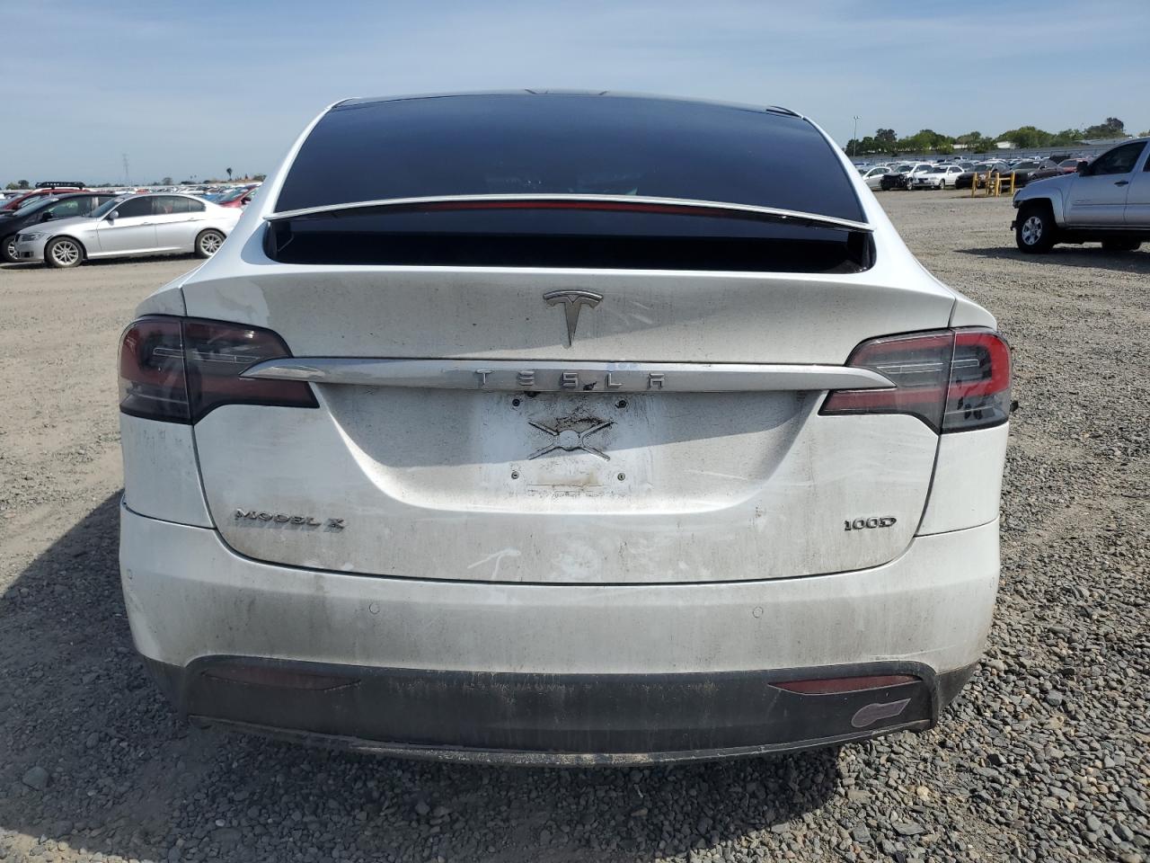 5YJXCAE28JF114563 2018 Tesla Model X