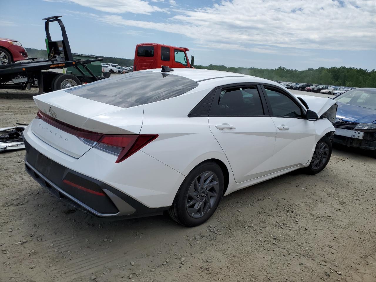 2024 Hyundai Elantra Sel vin: KMHLM4DG6RU643518