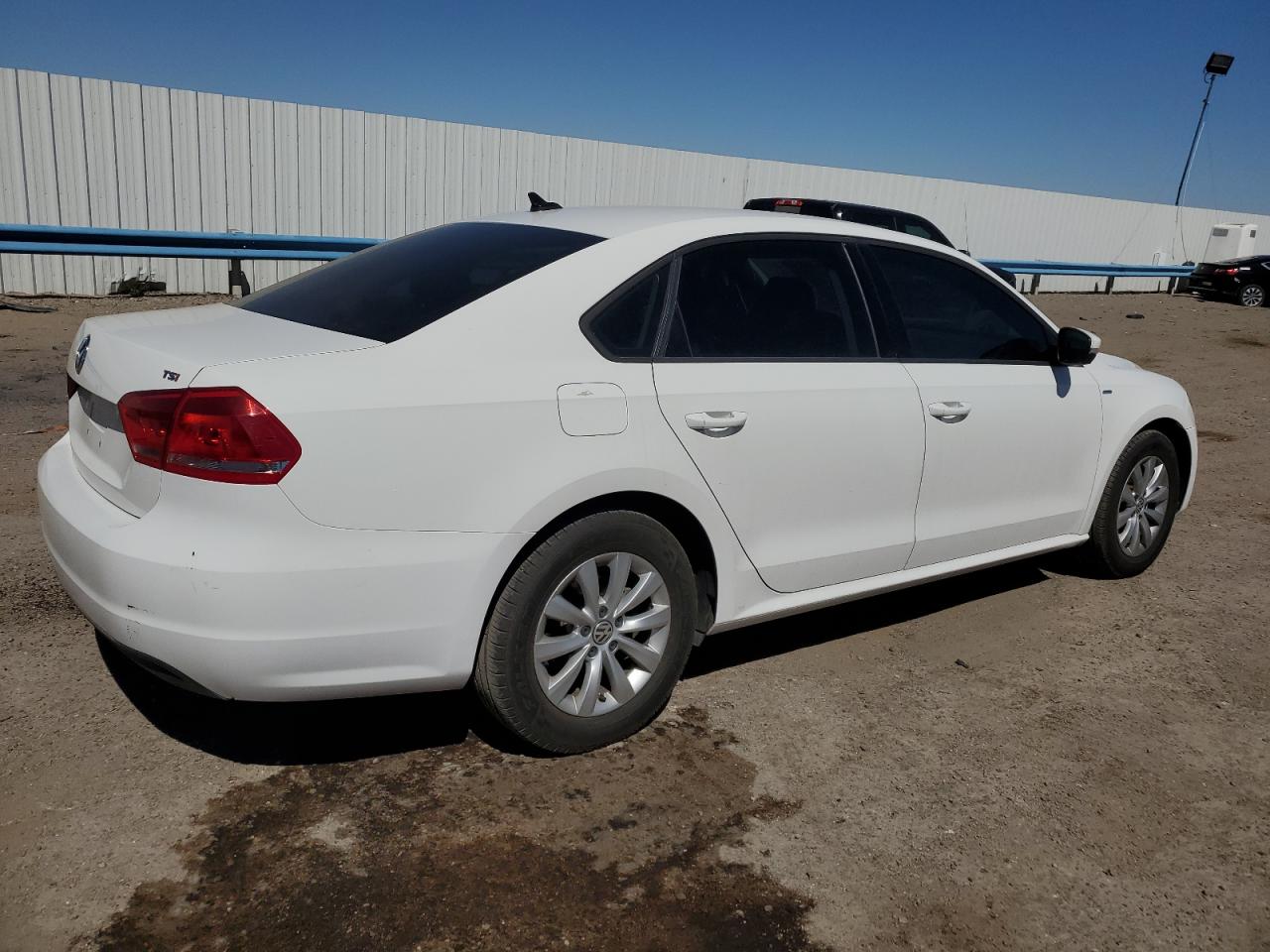 1VWAT7A38FC013144 2015 Volkswagen Passat S